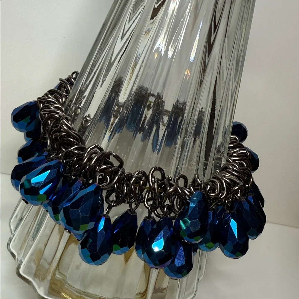 Chunky vintage Blue Beaded faceted teardrop cha charm stretch gun metal Bracelet